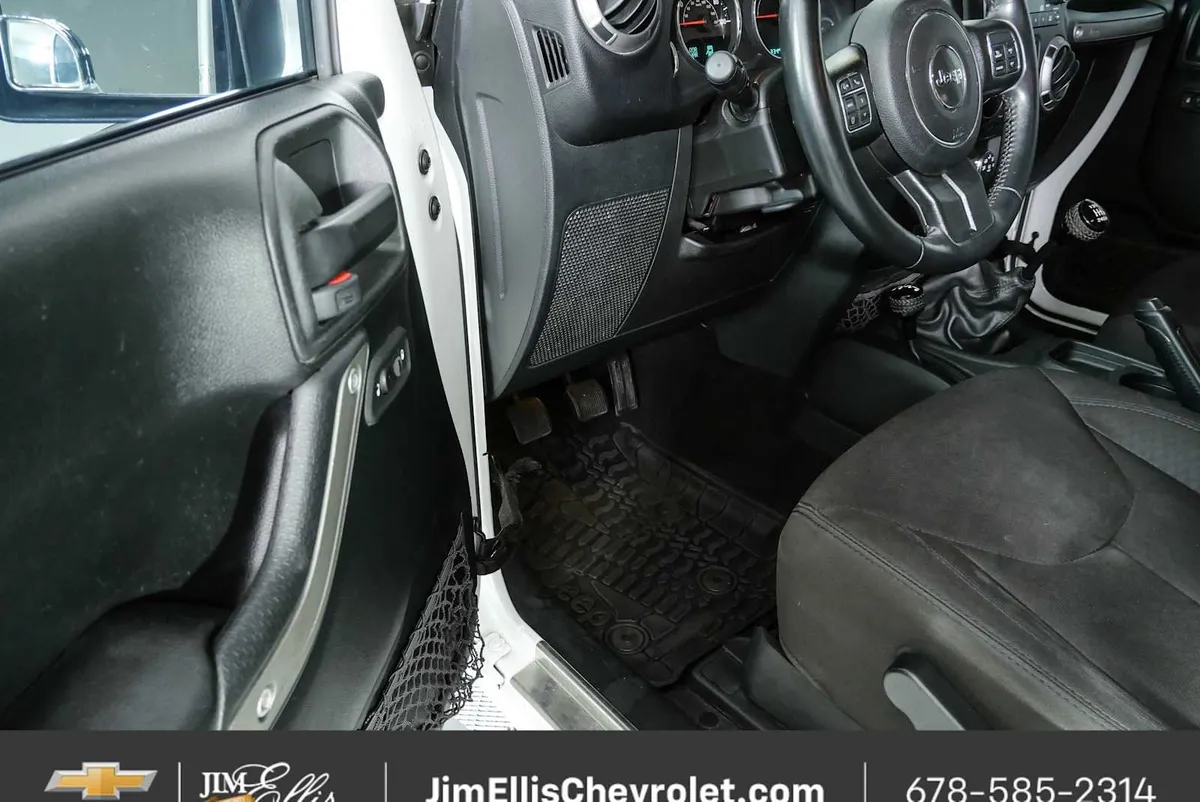 2017 Jeep Wrangler Sport thumbnail 7