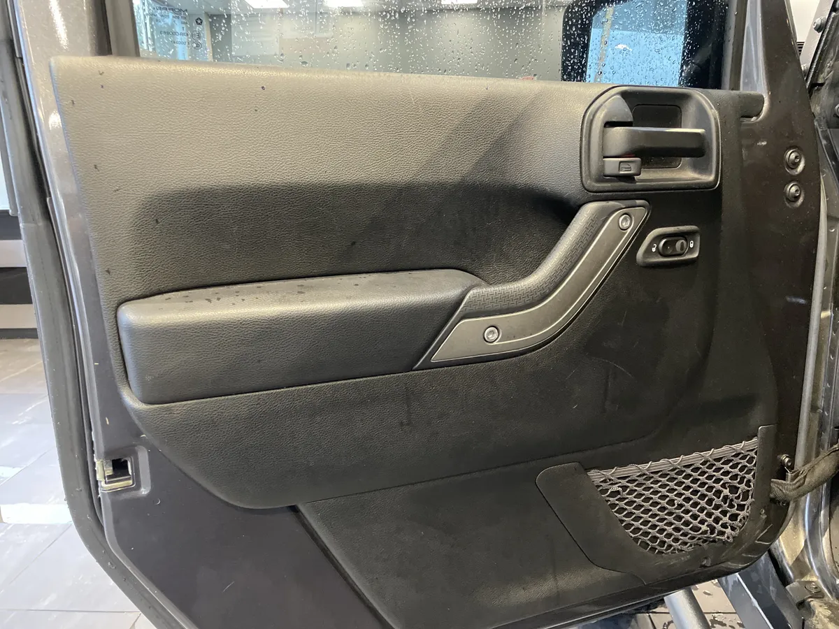 2017 Jeep Wrangler Unlimited Sport thumbnail 14