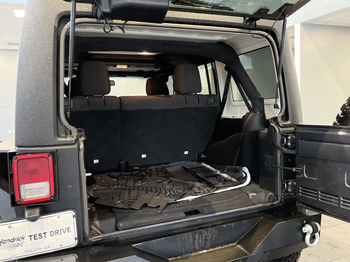 2017 Jeep Wrangler Unlimited Sport thumbnail 30