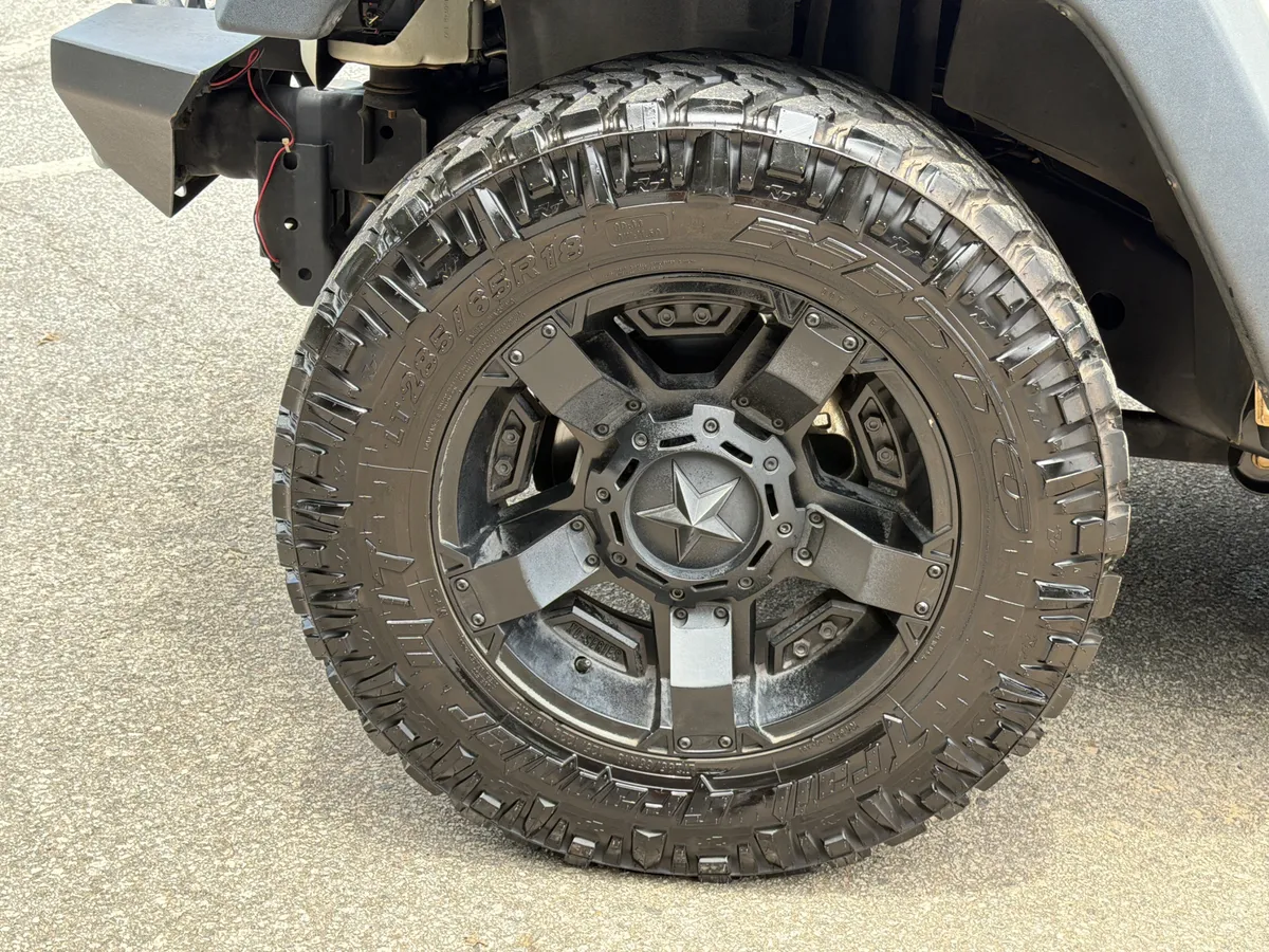 2017 Jeep Wrangler Unlimited Sport thumbnail 22