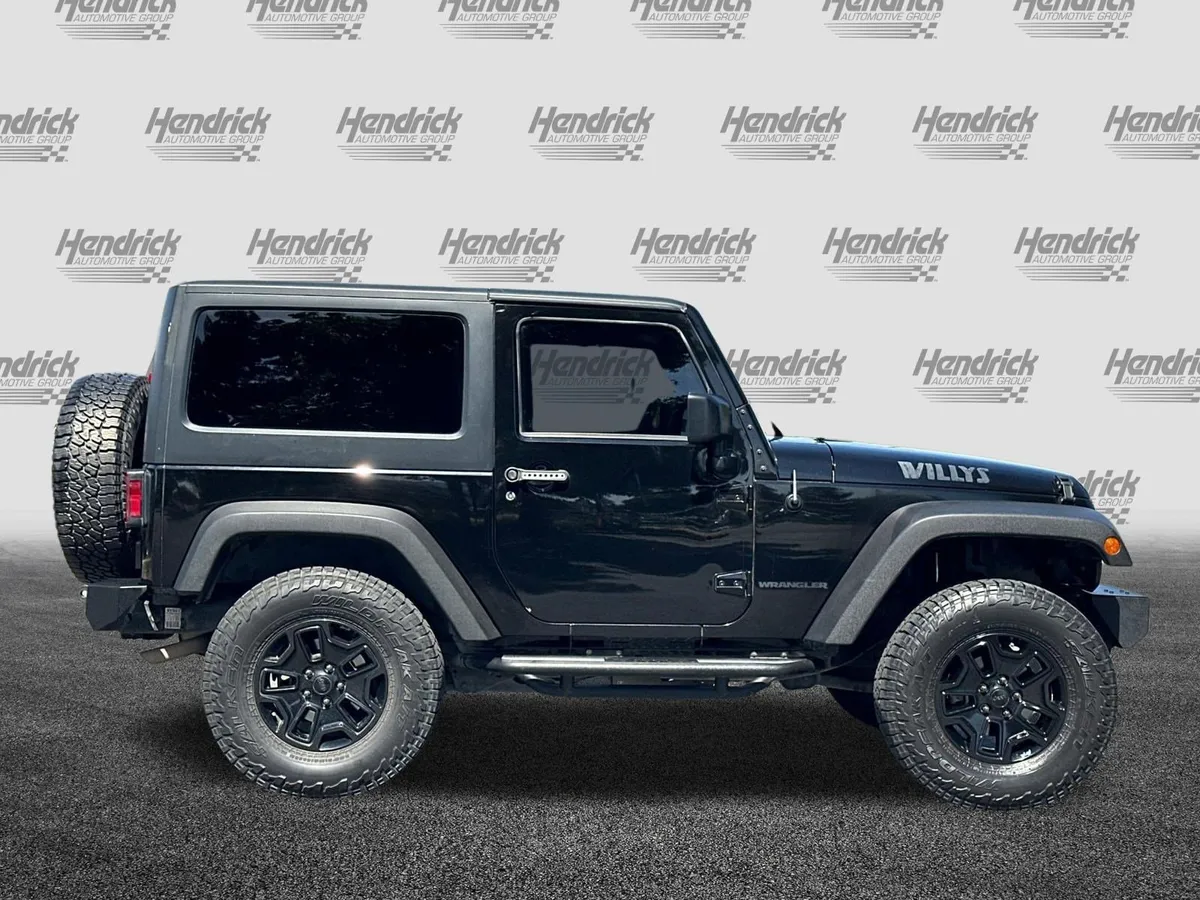 2017 Jeep Wrangler Willys Wheeler thumbnail 2