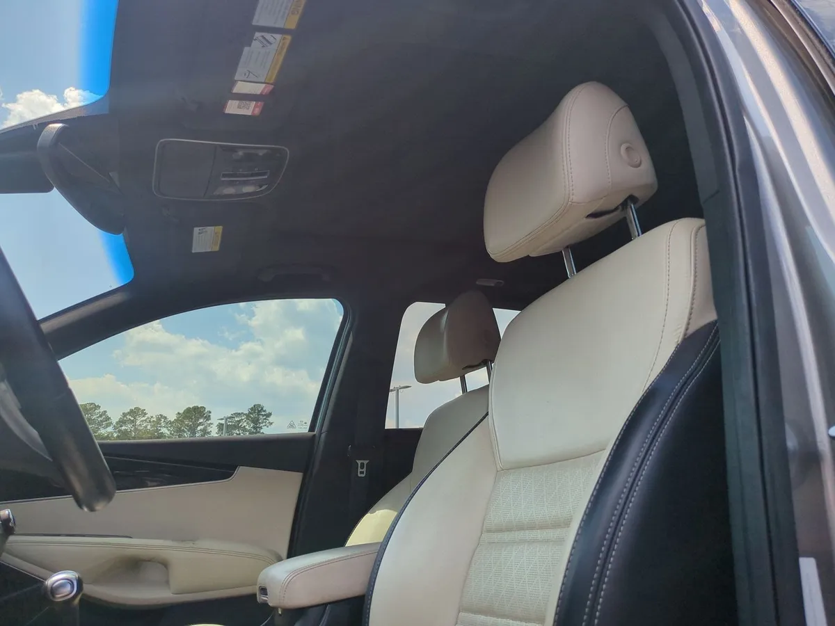 2017 Kia Sorento SXL V6 thumbnail 15