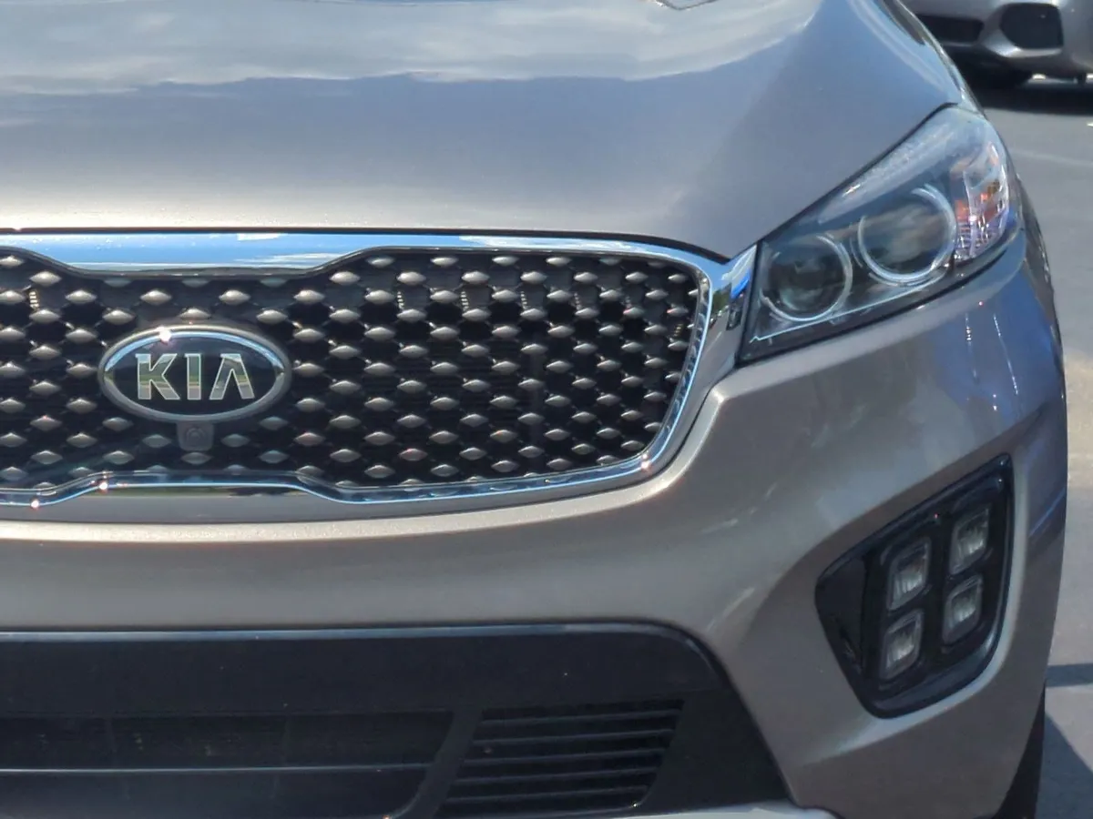 2017 Kia Sorento SXL V6 thumbnail 5