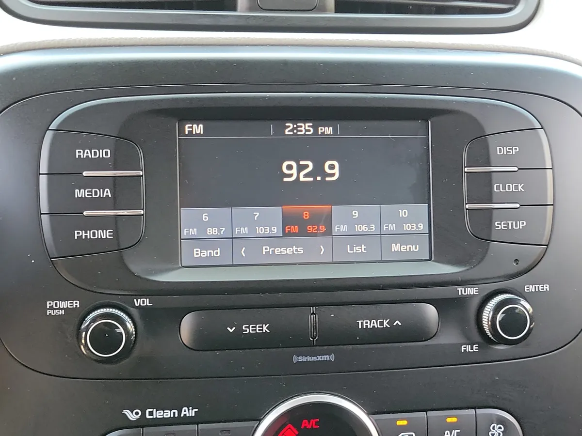 2017 Kia Soul + thumbnail 22