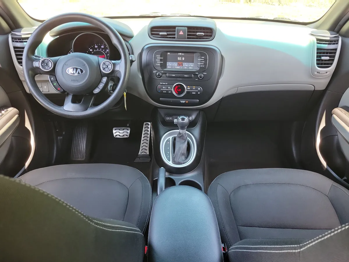 2017 Kia Soul + thumbnail 26