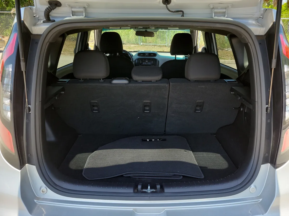 2017 Kia Soul + thumbnail 29