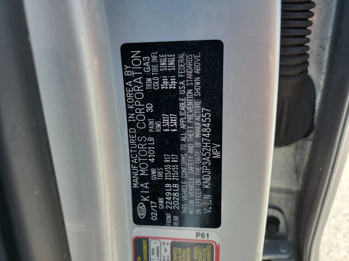 2017 Kia Soul + thumbnail 32