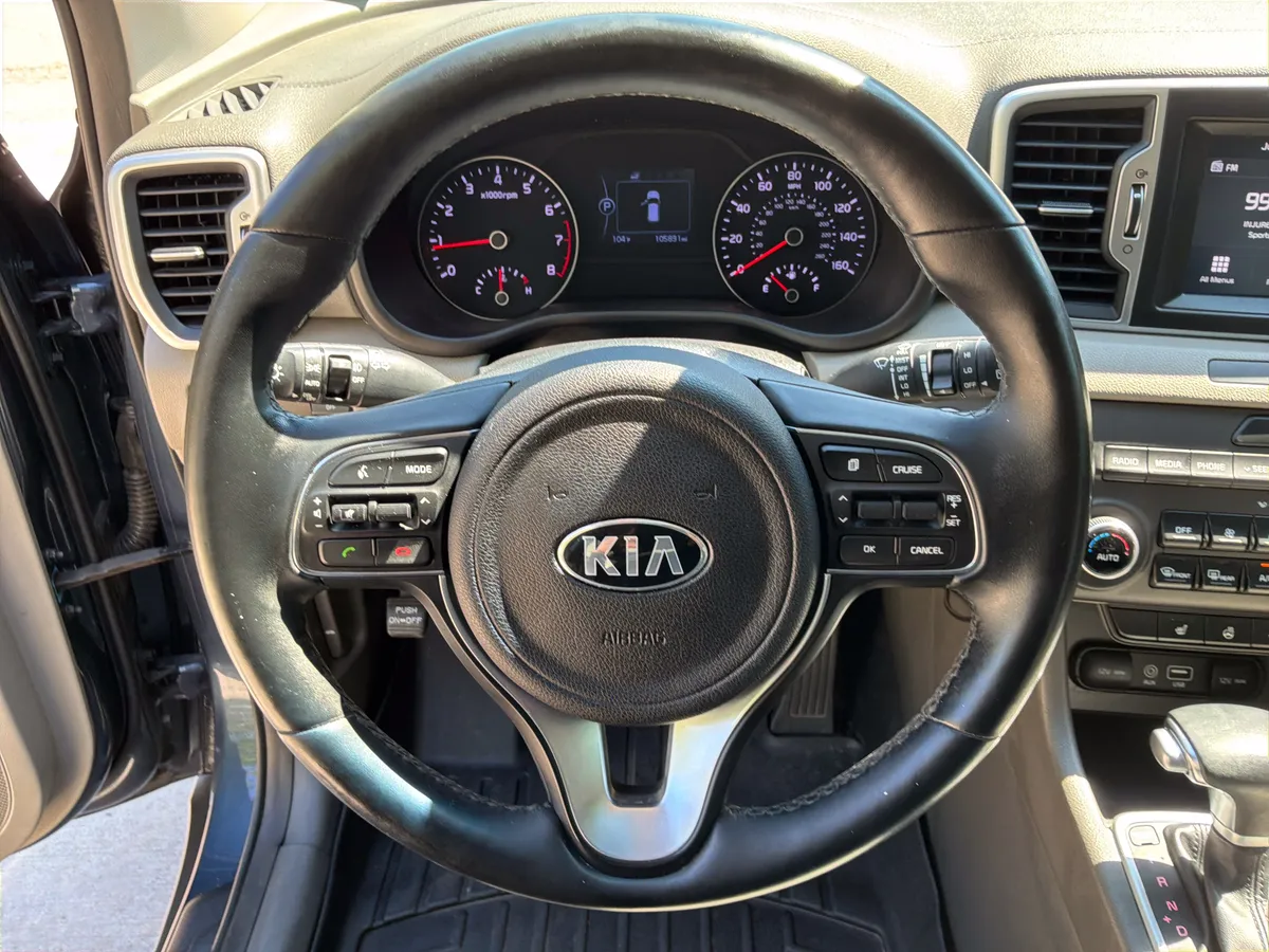 2017 Kia Sportage EX thumbnail 18