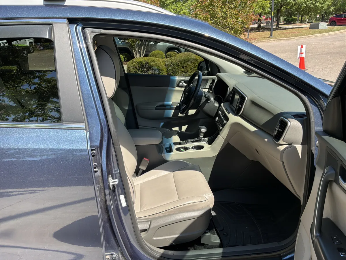 2017 Kia Sportage EX thumbnail 32