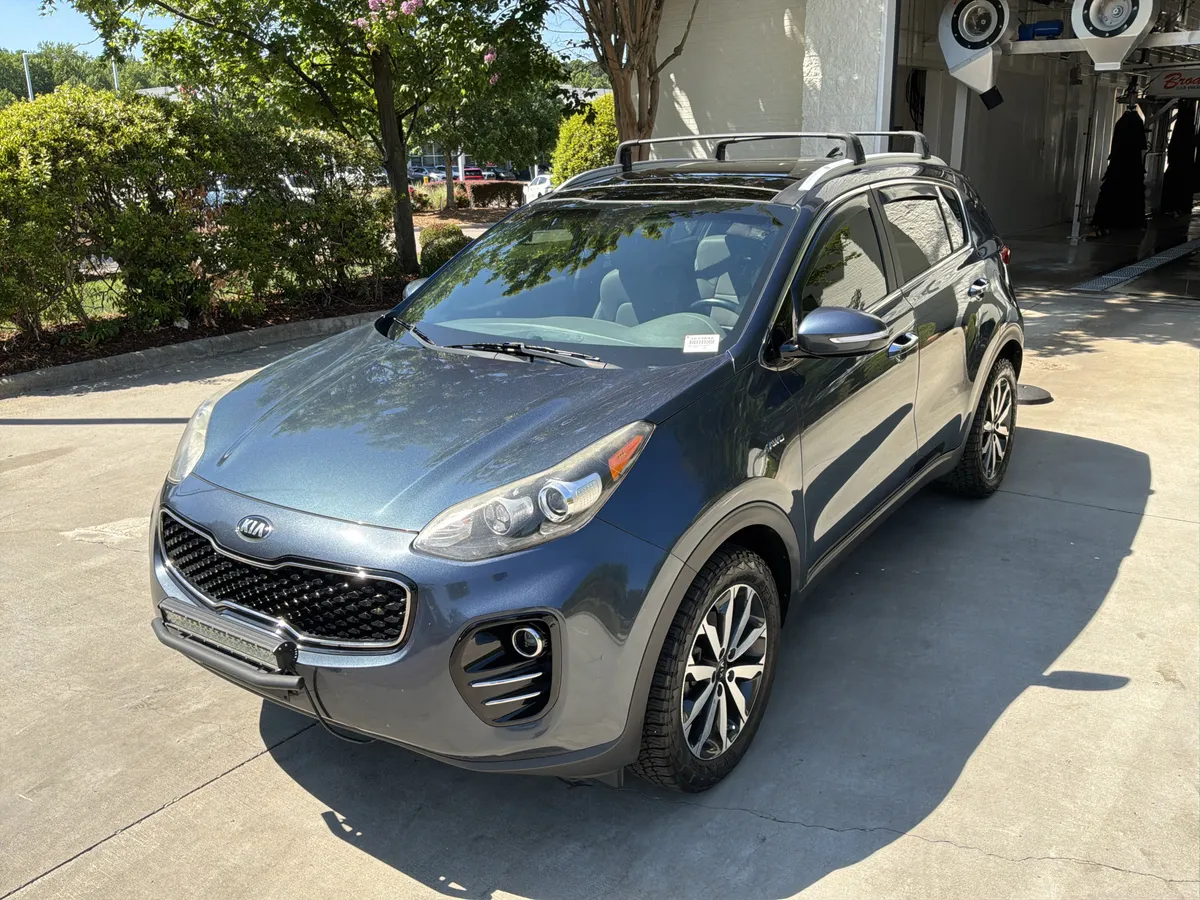 2017 Kia Sportage EX thumbnail 4