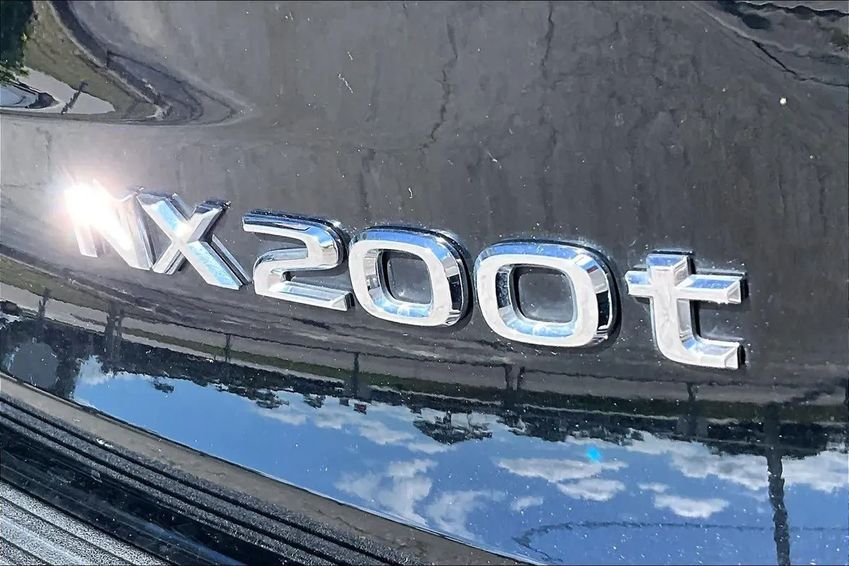 2017 Lexus NX Turbo thumbnail 10