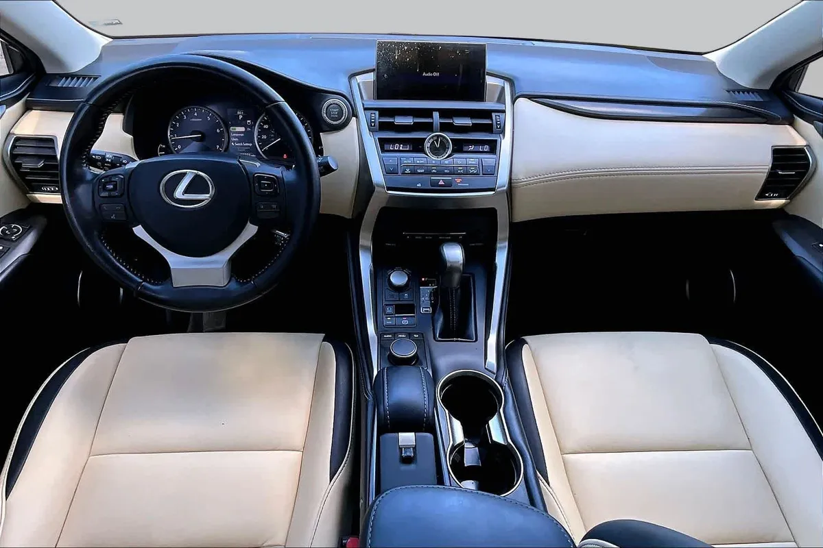 2017 Lexus NX Turbo thumbnail 16