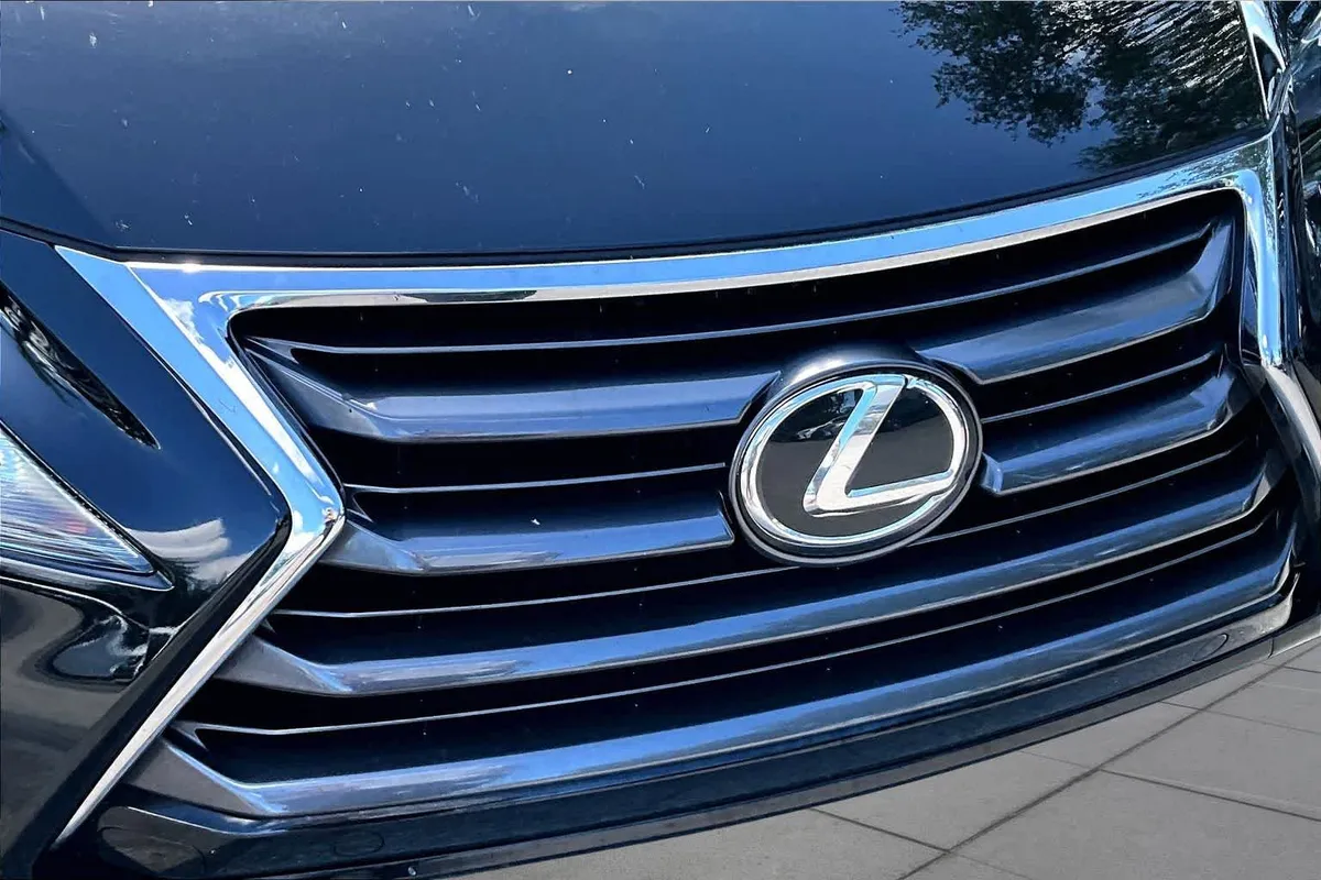 2017 Lexus NX Turbo thumbnail 30