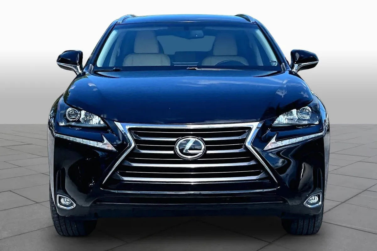 2017 Lexus NX Turbo thumbnail 4