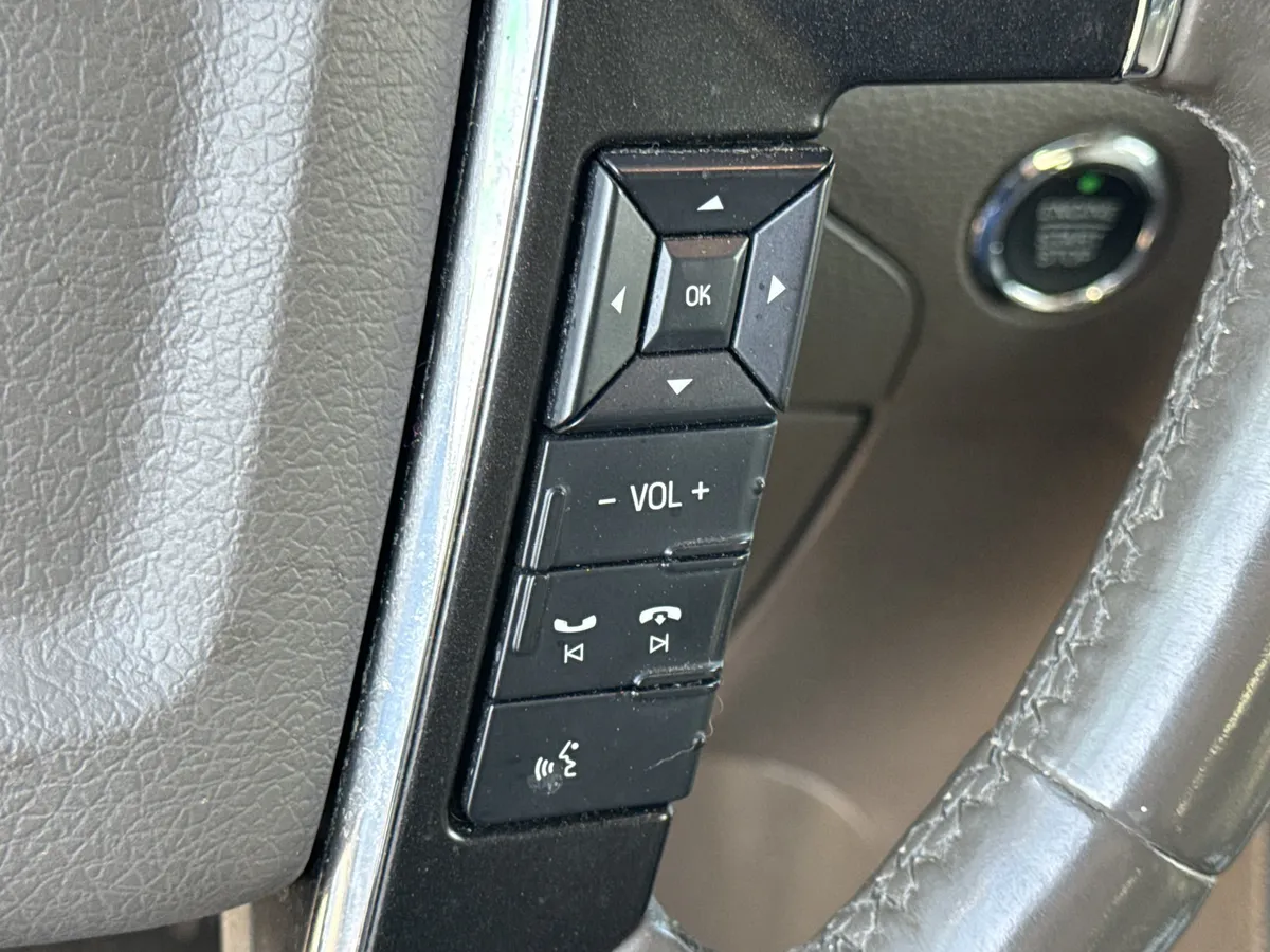 2017 Lincoln Navigator Select thumbnail 22