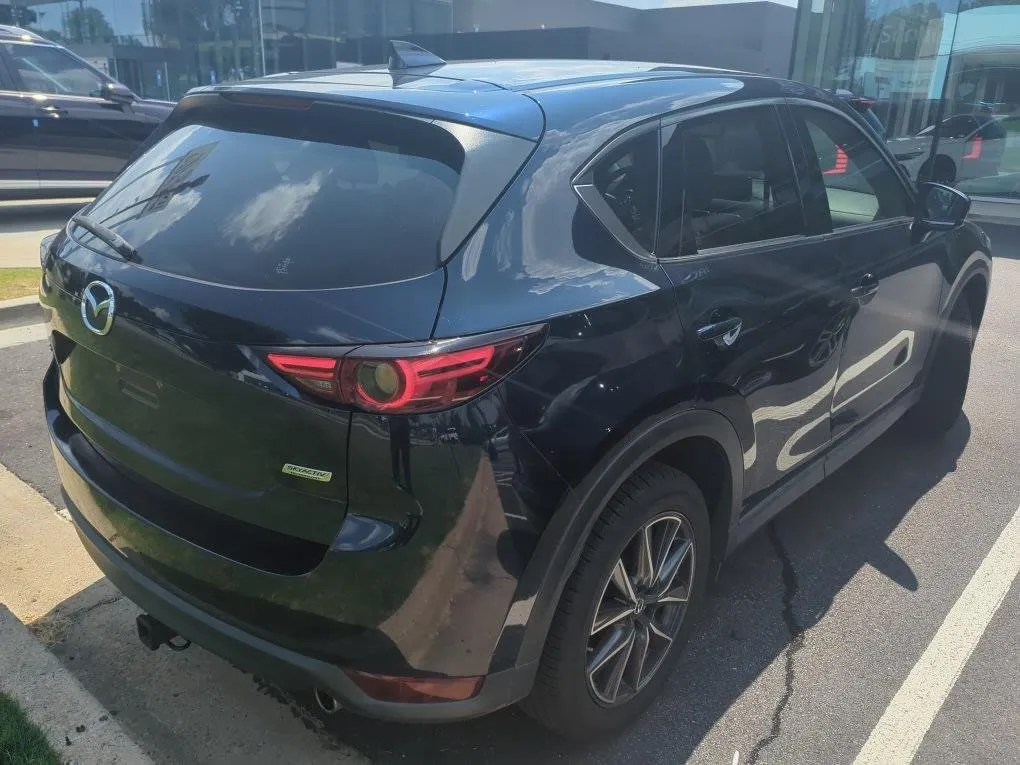 2017 MAZDA CX-5 Grand Touring thumbnail 4