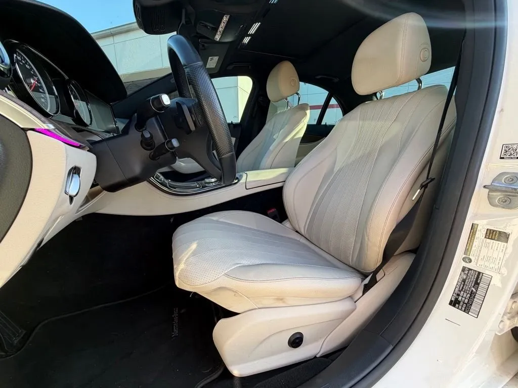 2017 Mercedes-Benz E-Class E 300 thumbnail 7