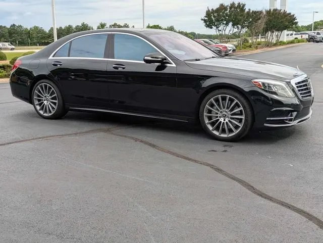 2017 Mercedes-Benz S-Class S 550 thumbnail 2