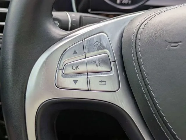 2017 Mercedes-Benz S-Class S 550 thumbnail 27