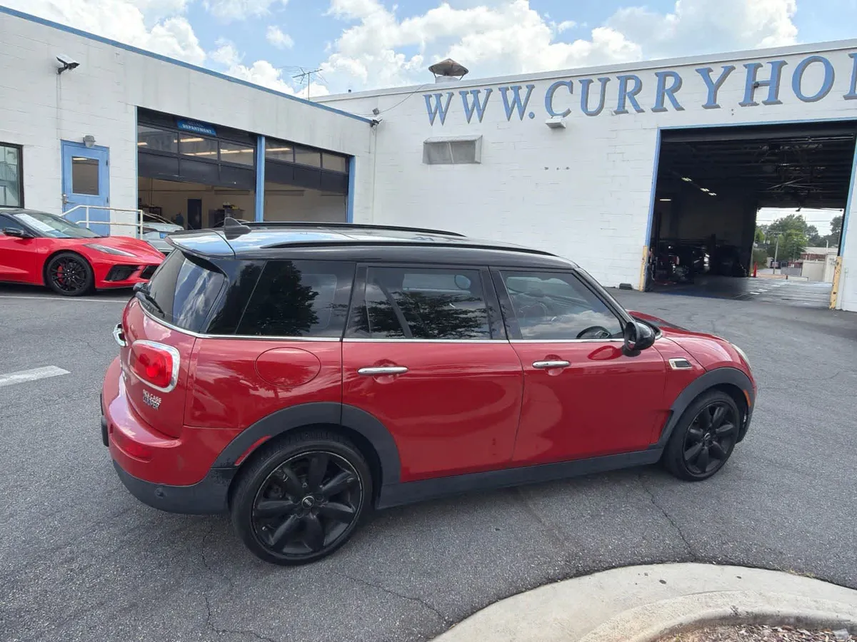 2017 MINI Clubman Cooper thumbnail 12