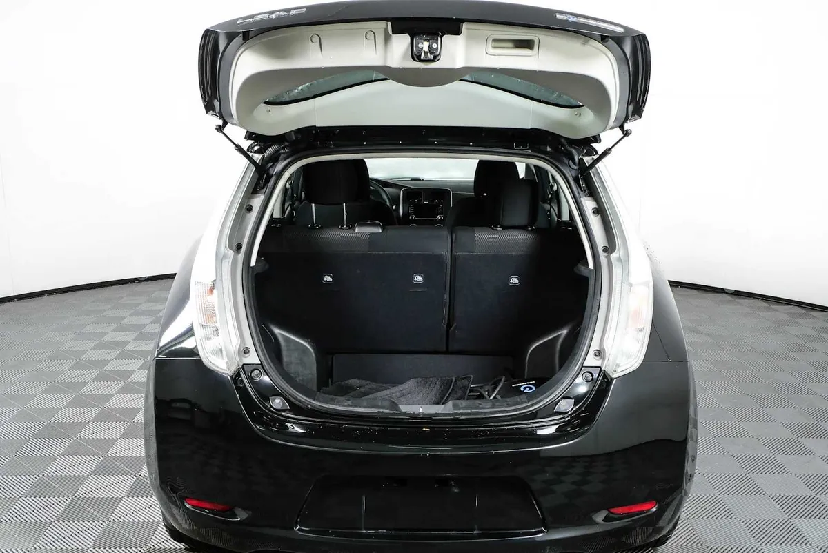 2017 NISSAN LEAF S thumbnail 27