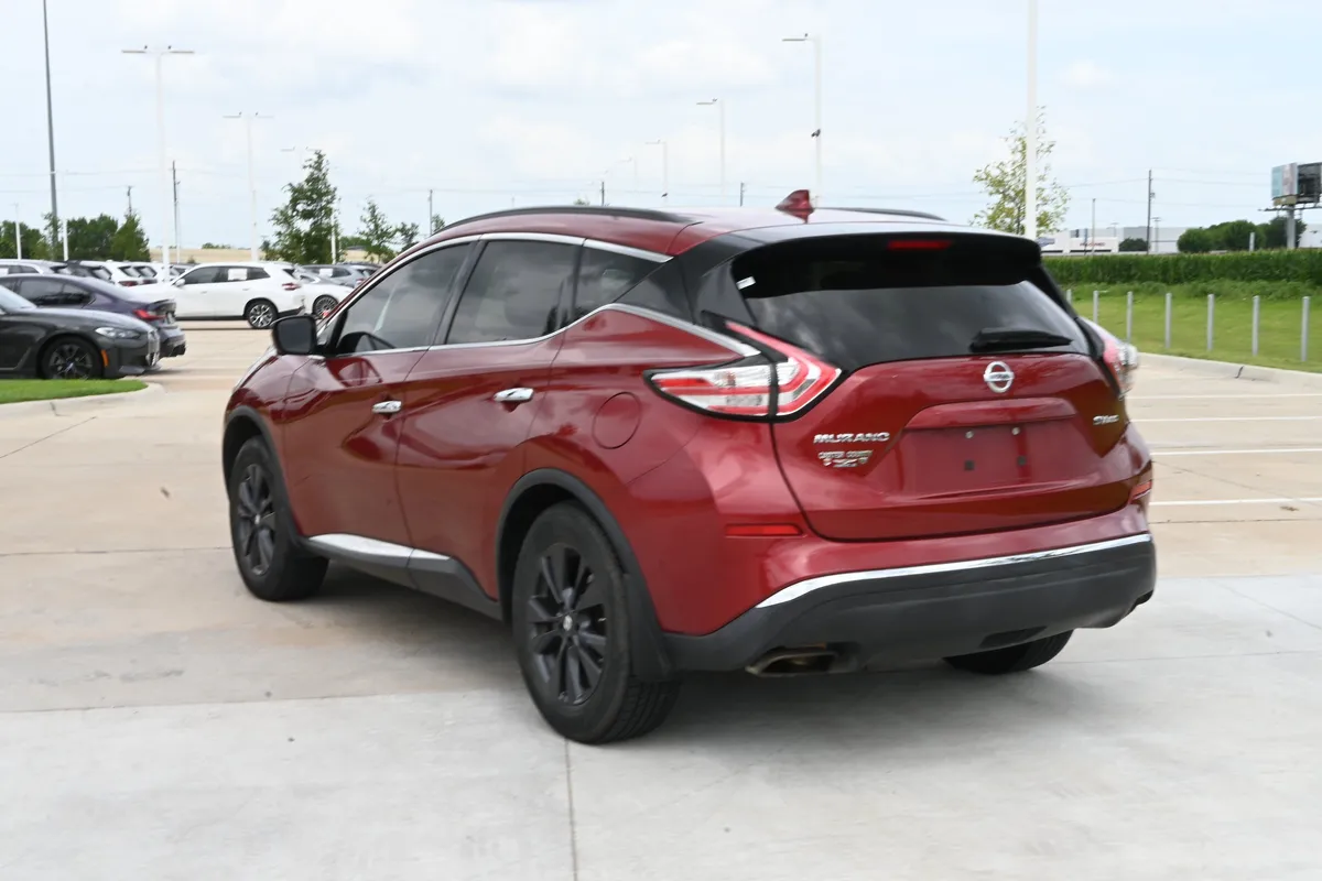 2017 Nissan Murano SV Premium Plus AWD thumbnail 4