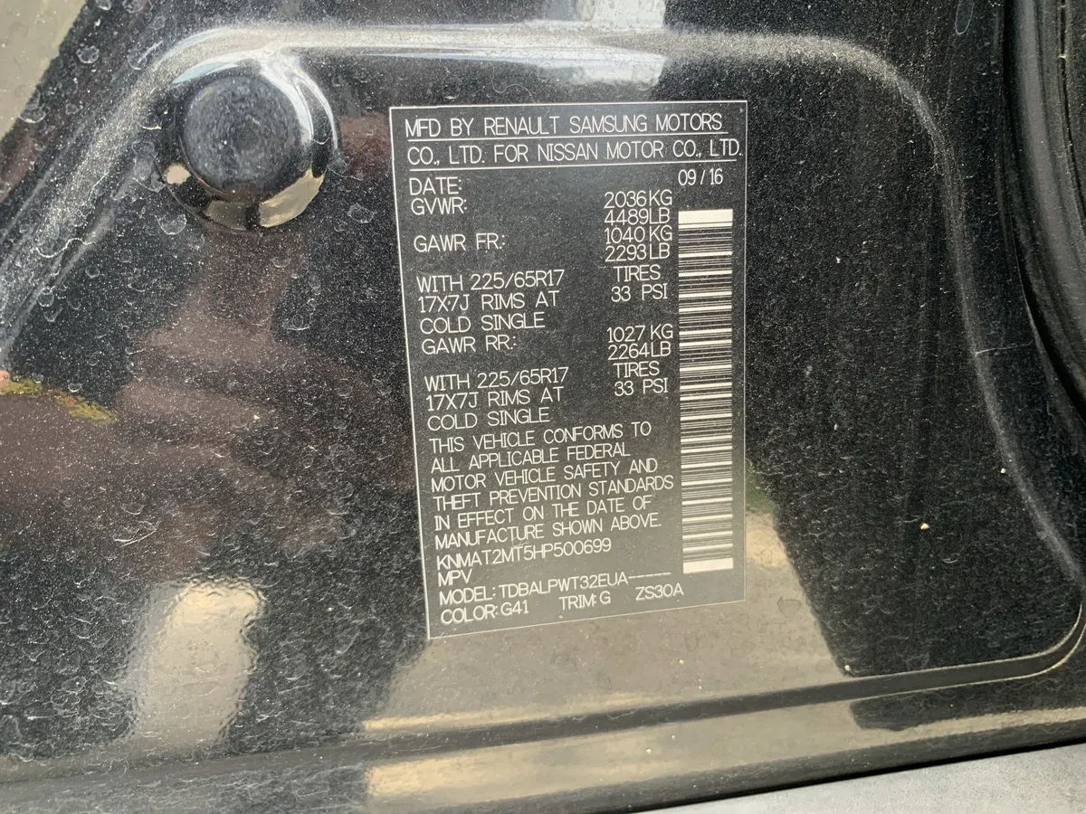 2017 Nissan Rogue S thumbnail 35