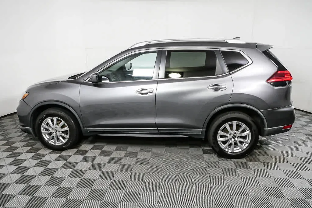 2017 NISSAN ROGUE SV thumbnail 28