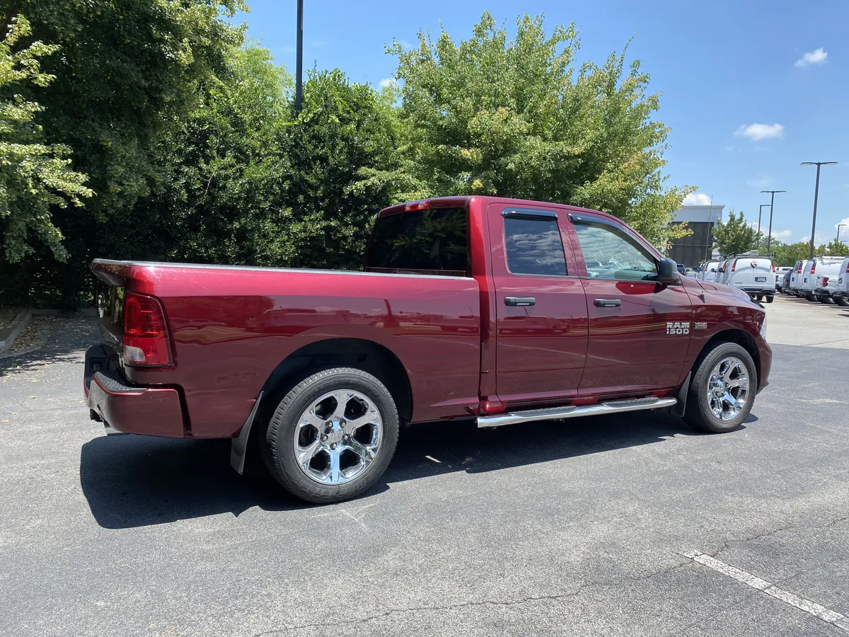 2017 Ram 1500 Express thumbnail 8