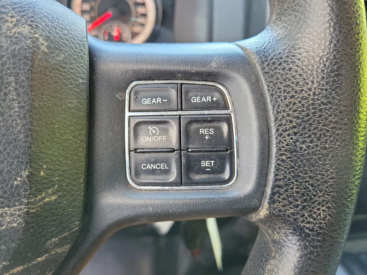 2017 Ram 1500 Tradesman thumbnail 22