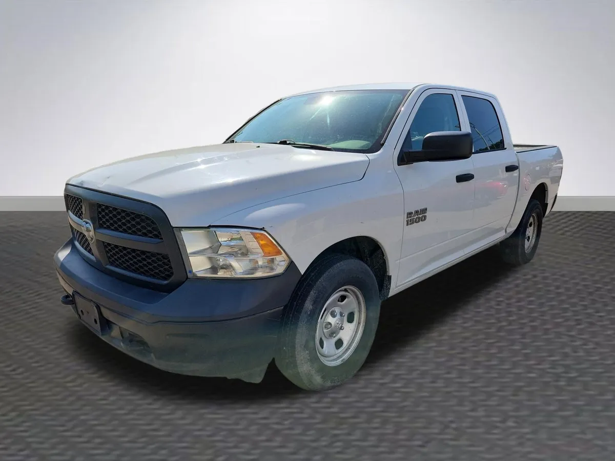 2017 Ram 1500 Tradesman thumbnail 3