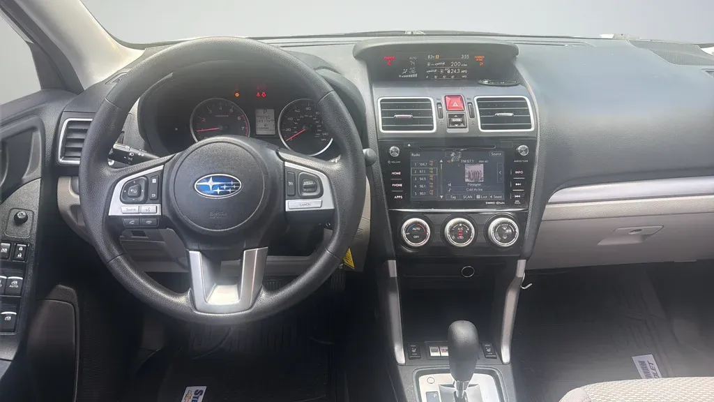 2017 Subaru Forester 2.5i Premium thumbnail 13