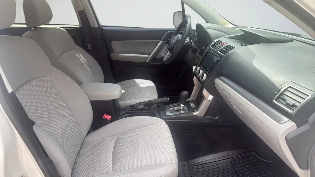 2017 Subaru Forester 2.5i Premium thumbnail 20