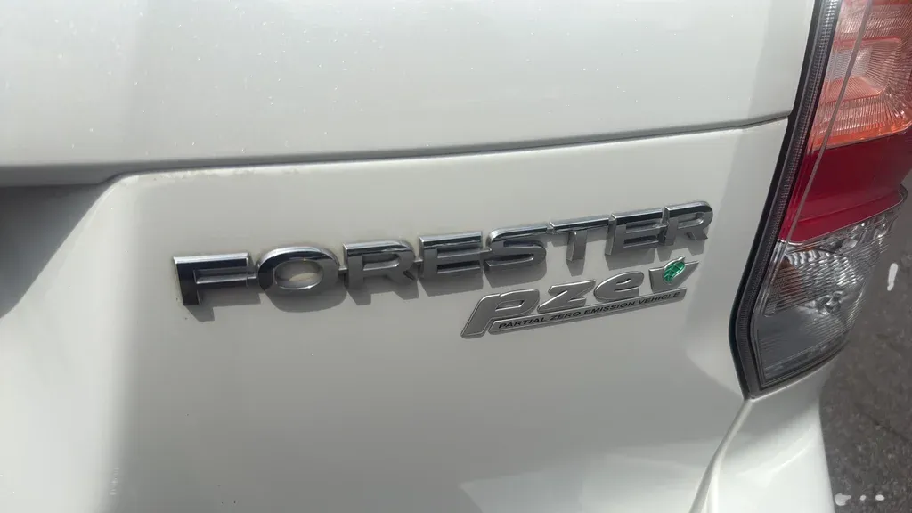 2017 Subaru Forester 2.5i Premium thumbnail 29