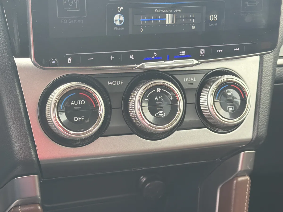 2017 Subaru Forester 2.5i Touring thumbnail 10