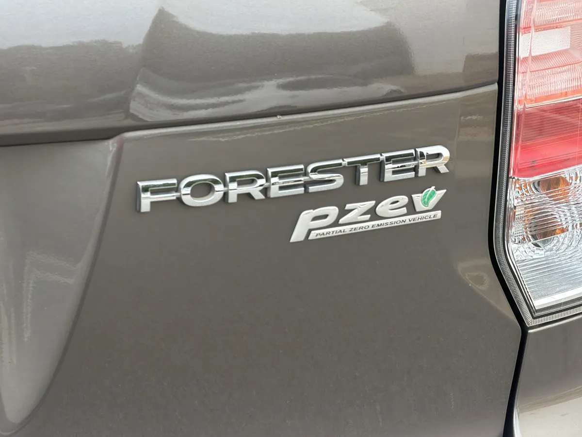 2017 Subaru Forester 2.5i Touring thumbnail 28