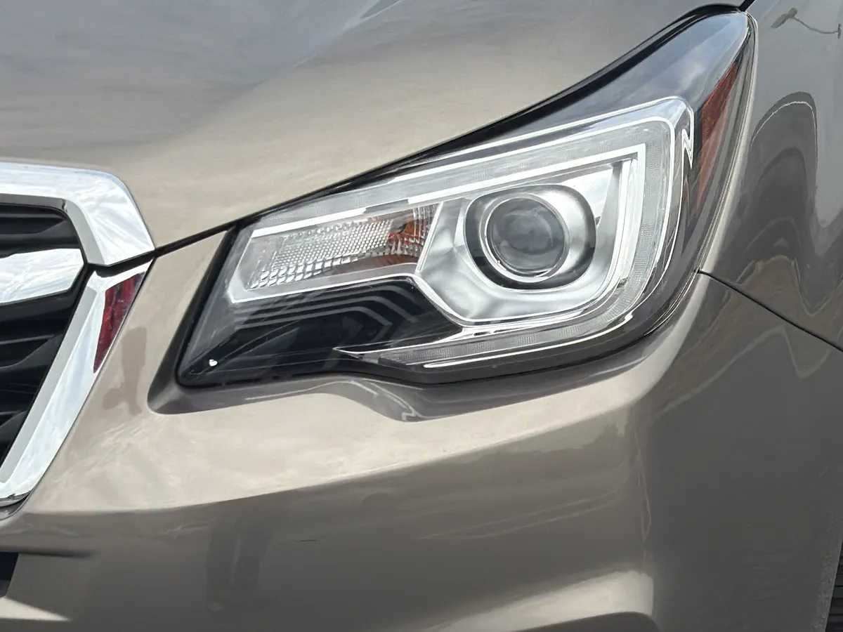2017 Subaru Forester 2.5i Touring thumbnail 35