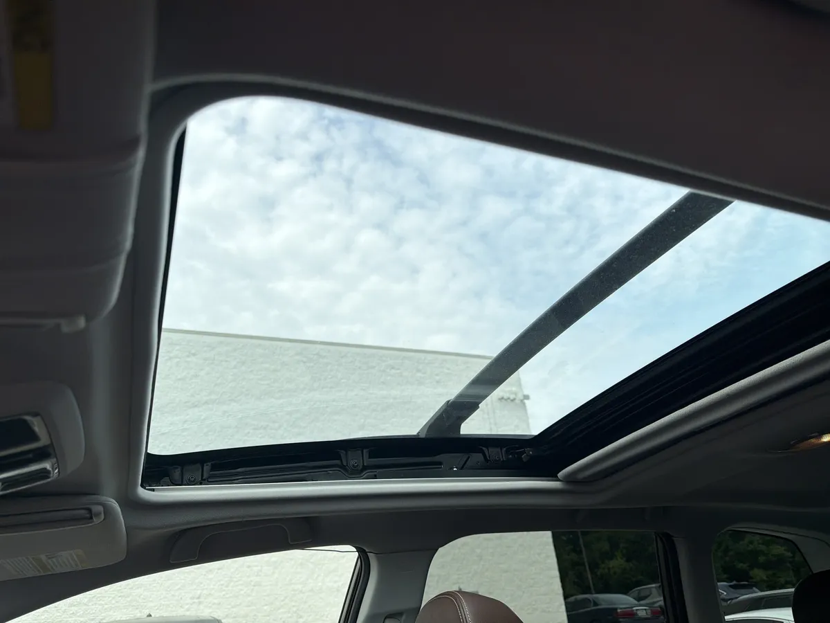 2017 Subaru Forester 2.5i Touring thumbnail 6