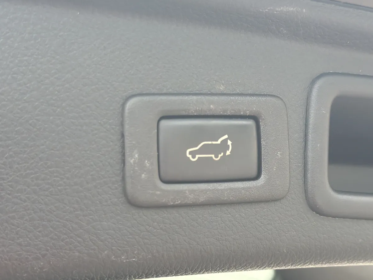 2017 Subaru Forester 2.5i Touring thumbnail 7