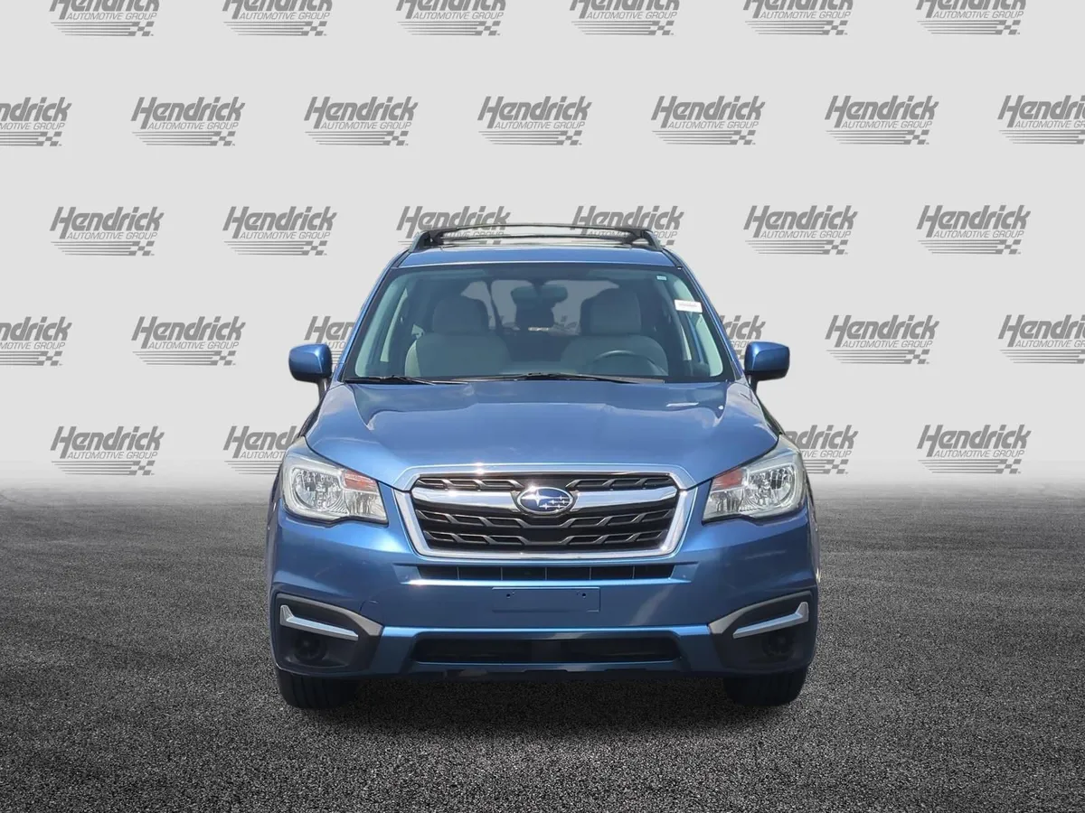 2017 Subaru Forester Premium thumbnail 2