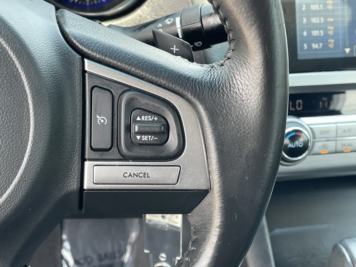 2017 Subaru Legacy Premium thumbnail 19