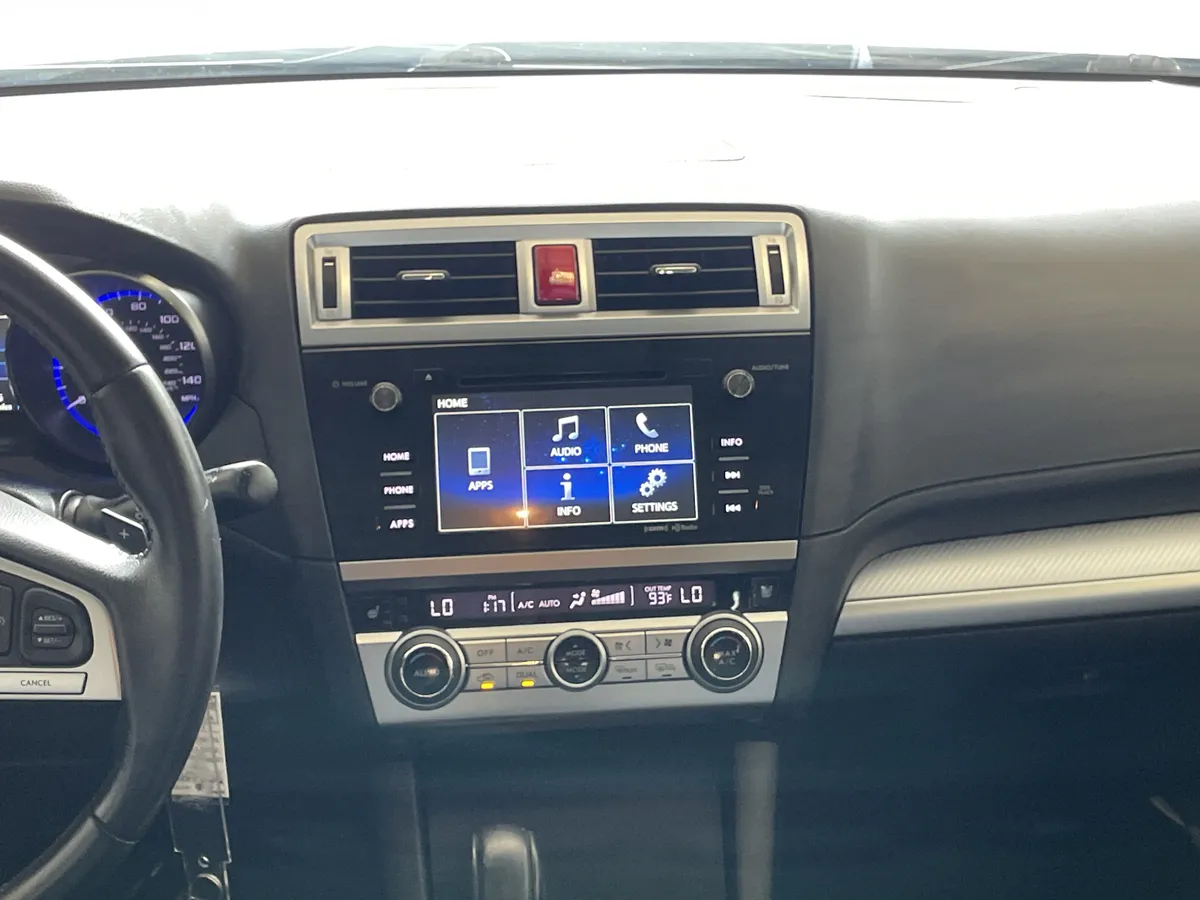 2017 Subaru Legacy Premium thumbnail 27