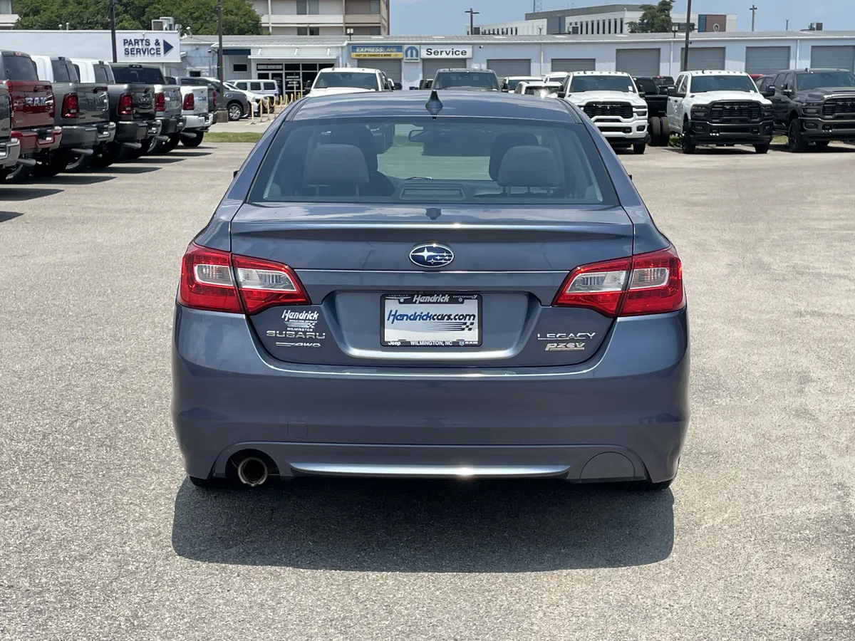 2017 Subaru Legacy Premium thumbnail 8