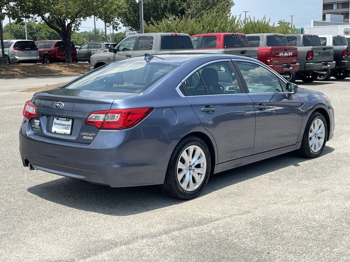 2017 Subaru Legacy Premium thumbnail 9