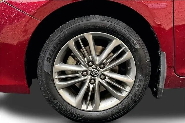 2017 Toyota CAMRY thumbnail 11