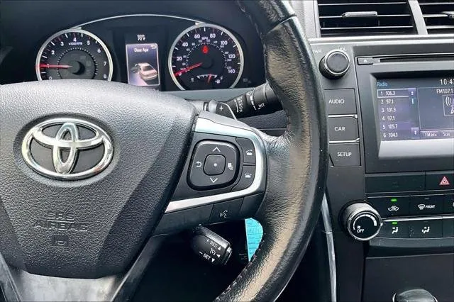 2017 Toyota CAMRY thumbnail 25