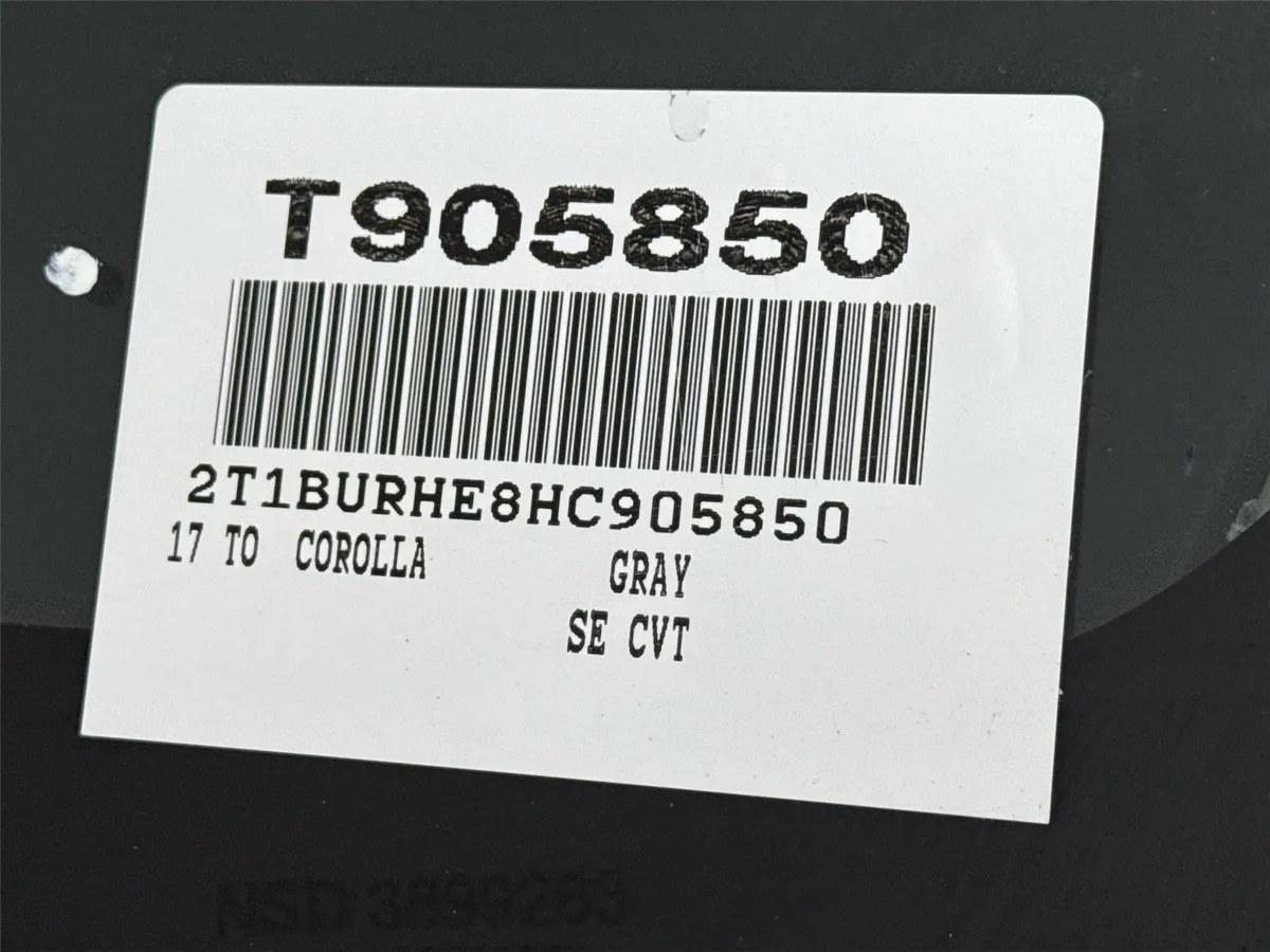 2017 Toyota Corolla SE thumbnail 38