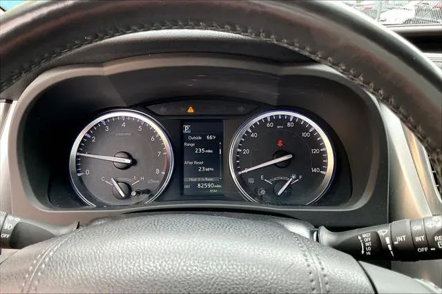 2017 Toyota HIGHLANDER thumbnail 26