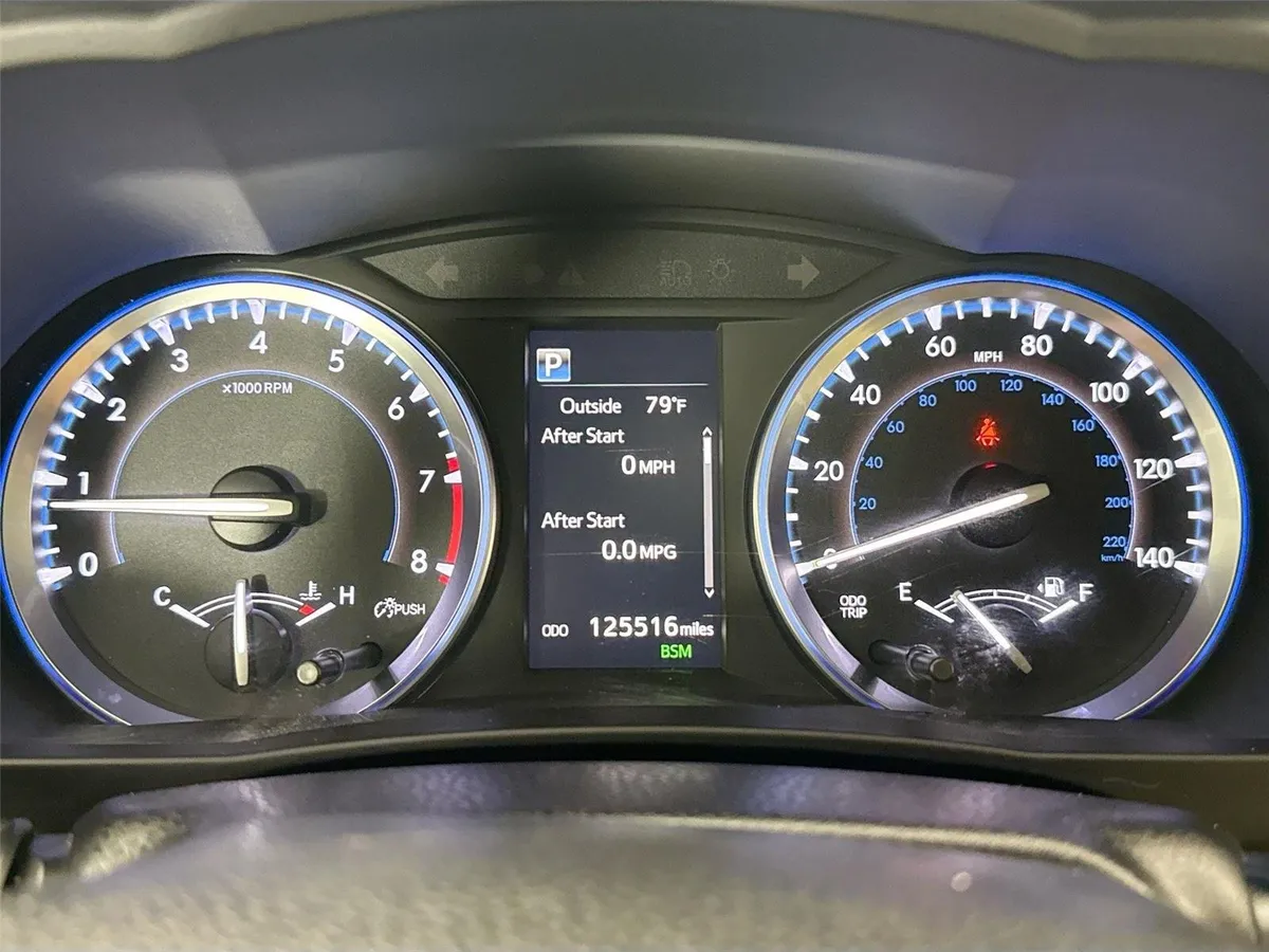 2017 Toyota Highlander XLE thumbnail 21