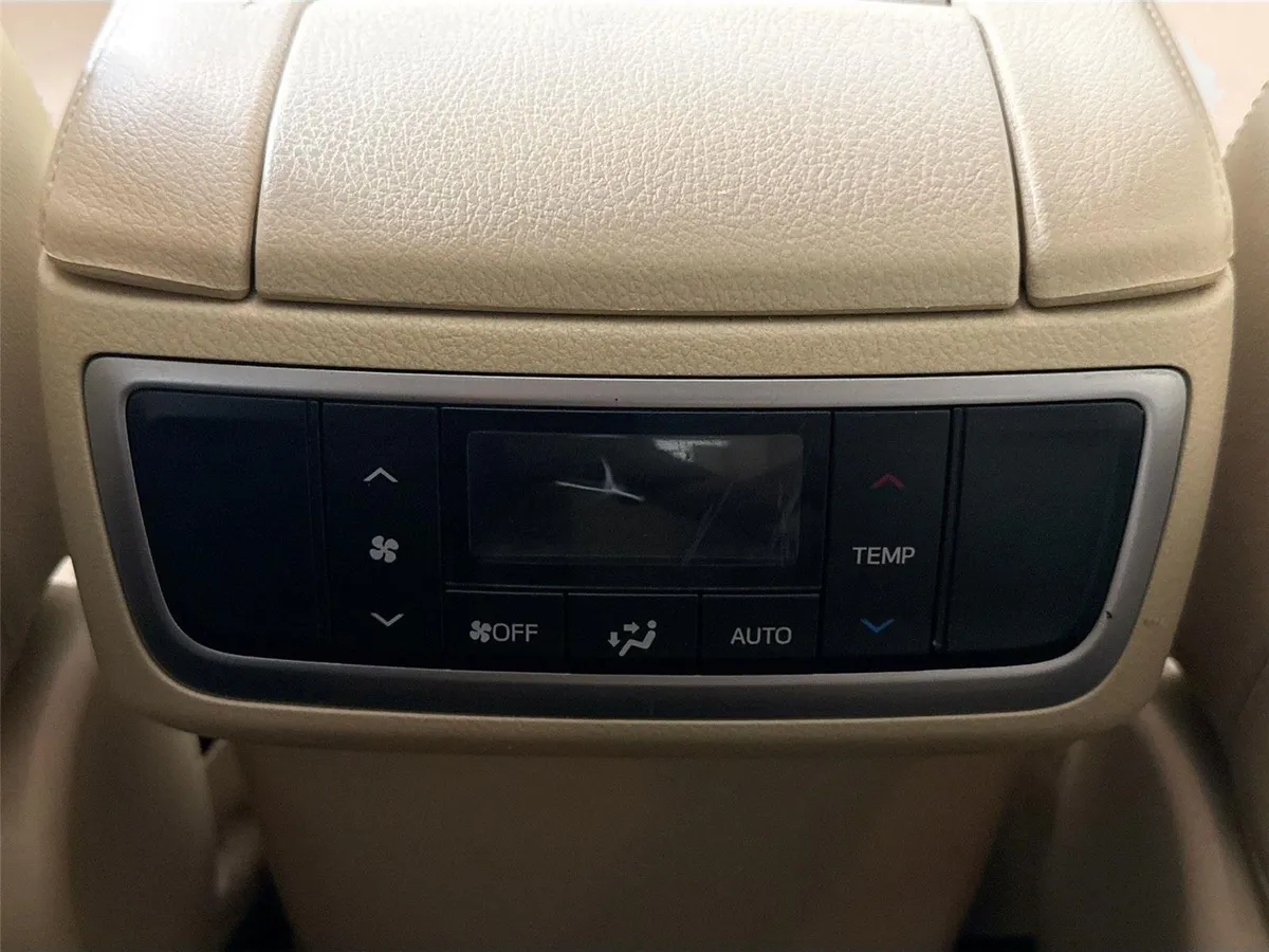 2017 Toyota Highlander XLE thumbnail 35
